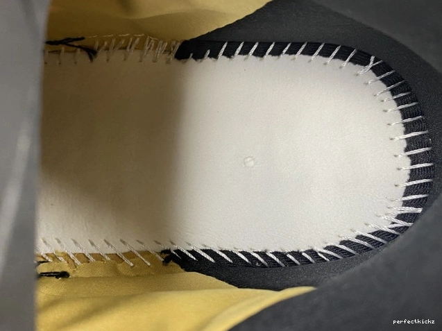 Boost 'Honey GZ0717 Yeezy 700 Flux' MNVN 0713